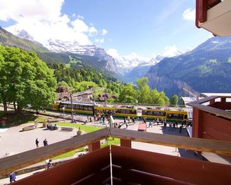 Eiger Studio - Wengen - Balcony