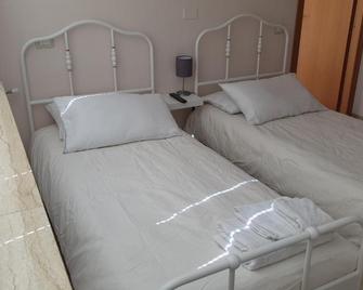 B&B Iris - Taormina - Camera da letto