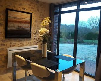 \'Tuilerie de la Côte\' T3 garden view - Ousson-sur-Loire - Comedor