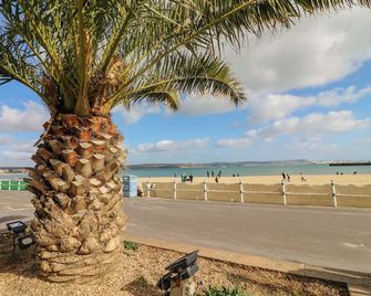 Day Cottage - Weymouth