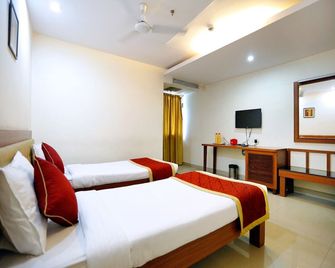 Treebo Trend Grand Plaza Nampally - Hyderabad - Habitación