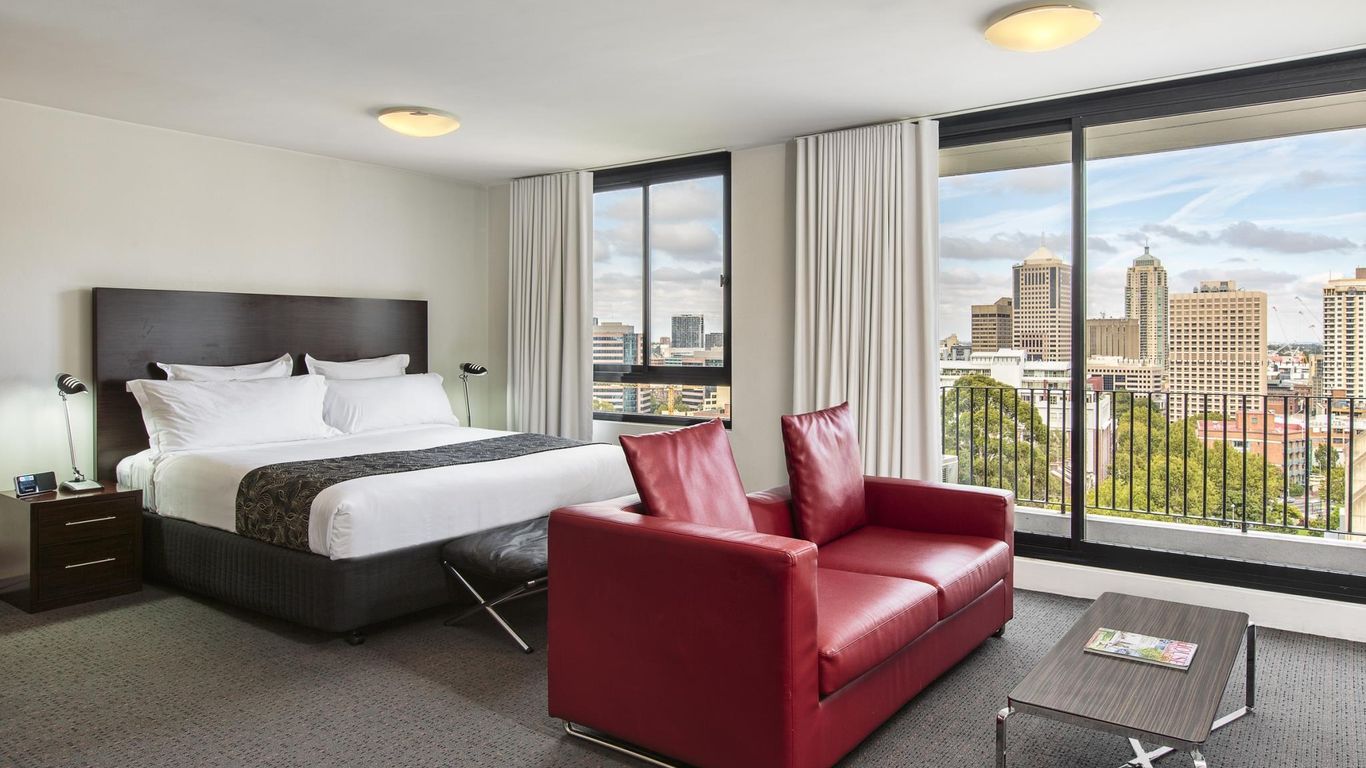 Cambridge Hotel Sydney