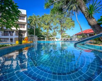 Patong Lodge Hotel (Sha Plus+) - Patong - Pool
