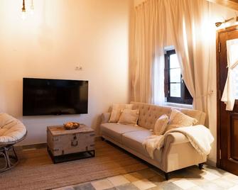 Chalet du Solei- V022 - Salema - Living room