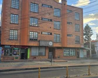 Hotel Castellana 95 Bogota By Hoteles Confort 80 - Bogota - Bygning