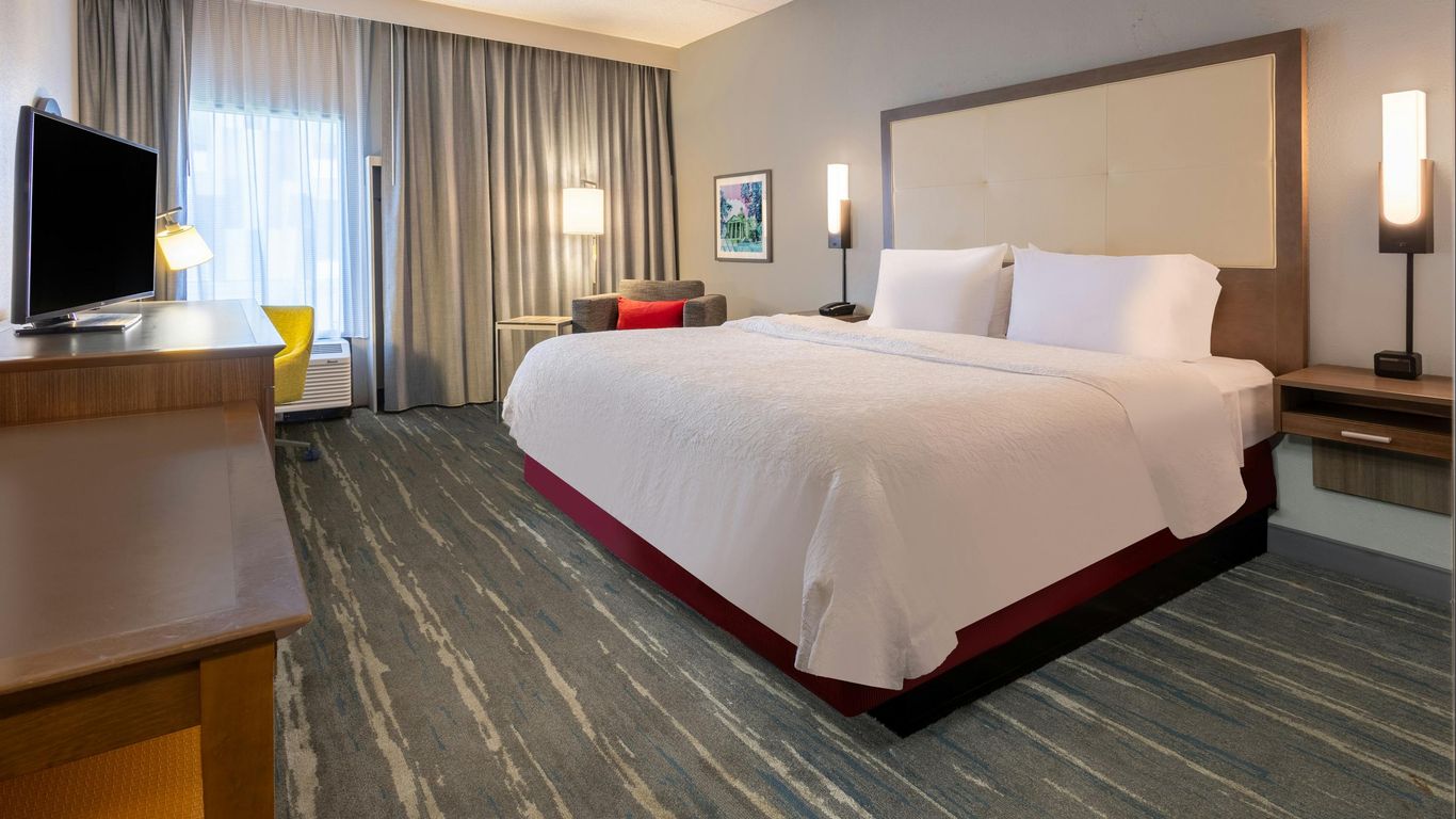 Hampton Inn Commerce