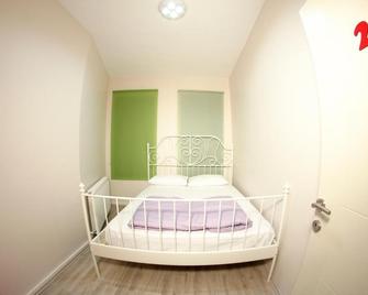 Vegan Bellavista Hostel - Istanbul - Bedroom