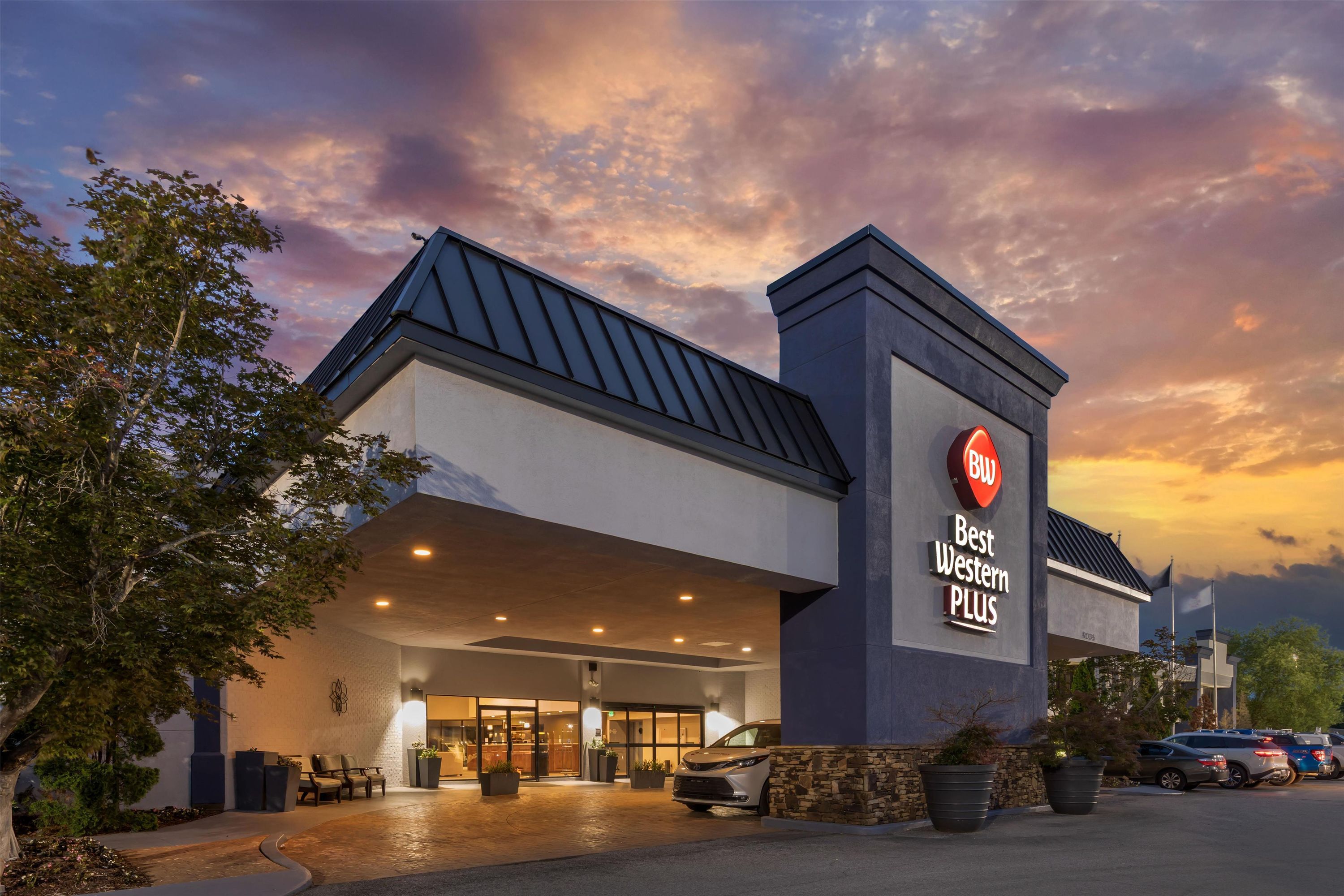 Best Western Plus Madison-Huntsville Hotel - Madison - Gebouw