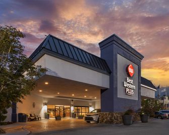 Best Western Plus Madison-Huntsville Hotel - Madison - Edificio