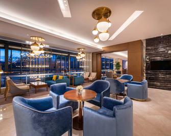 Novotel Qingdao Laoshan - Qingdao - Lounge