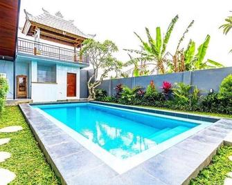 Canggu Homestay close to the beaches - North Kuta - Basen