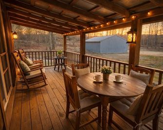 The Eagles Nest - London - Balcony
