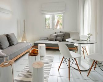 Akrogiali Beach Hotel Apartments - Mália - Vardagsrum