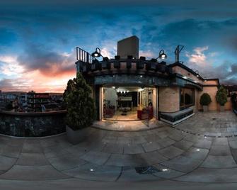 Hotel D' Leon - Bucaramanga