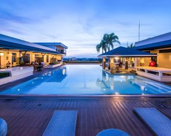 L'Fisher Chalet - Bacólod - Restaurante