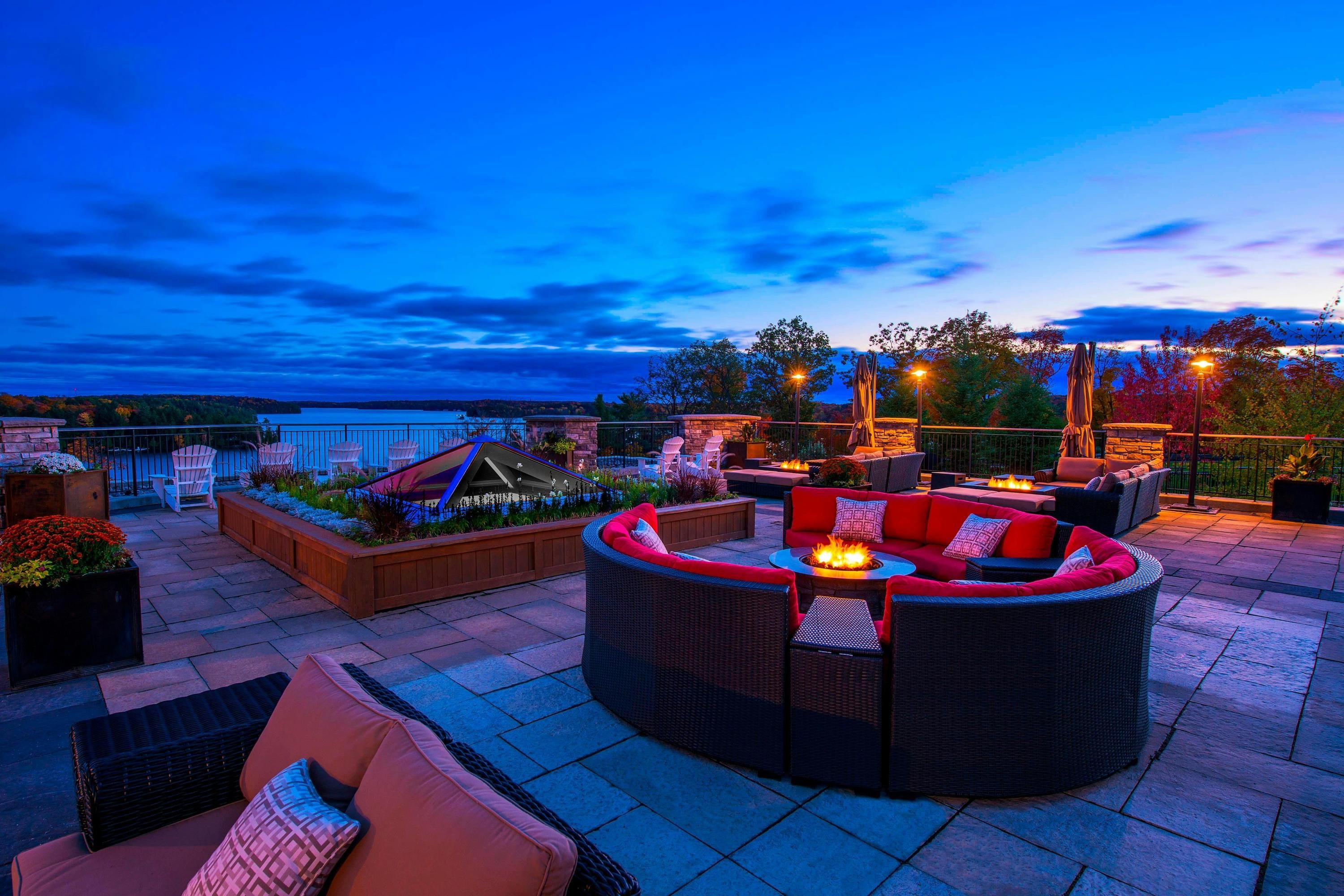 JW Marriott The Rosseau Muskoka Resort & Spa - Muskoka Lakes - Pool