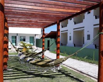 Areia do Atlantico Hotel - Santa Cruz Cabrália - Patio