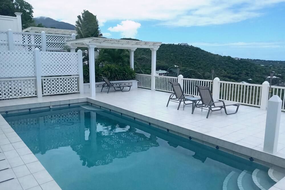 Poolside Veranda Suite at Eden Villa.. Private Pool, Suzuki jeep. 1-3 Guests. - Newcastle - Piscine