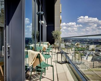 25hours Hotel Düsseldorf Das Tour - Düsseldorf - Balcony