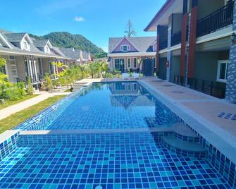 My Home Lantawadee Resort - Ko Lanta - Pool