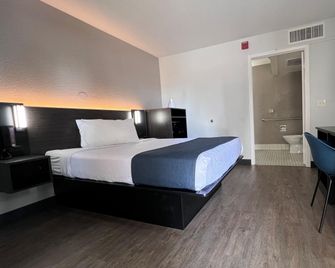 Motel 6-Bakersfield, Ca - South - Bakersfield