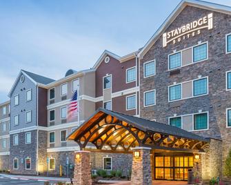 Staybridge Suites Canton - Canton - Building