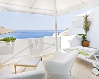 Fildisi Boutique Hotel - Livadia - Balcón