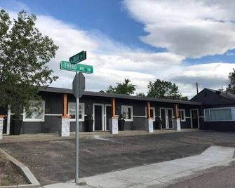 Cut Bank Studio #4 near Glacier National Park! - Cut Bank - Building