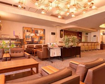 Yawatahama Century Hotel Itoh - Yawatahama - Sala de estar