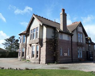 St Olaf Golf Hotel - Peterhead - Budova