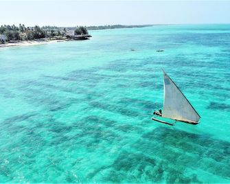 Reef & Beach Resort - Spa Jambiani - Kidenga - Playa