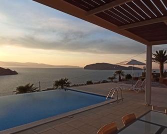 Villa Tholos Crete - Kavousi - Pool