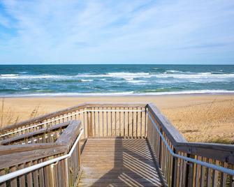 2 Double Beds Guestroom with Street View - Kill Devil Hills - Strand