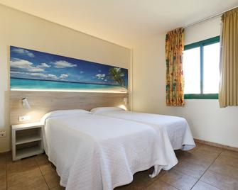Festival Village Salou Apartments - Salou - Bedroom