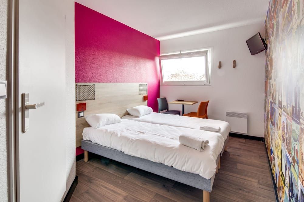 أوتل إف 1 بورج لو سوبدريه