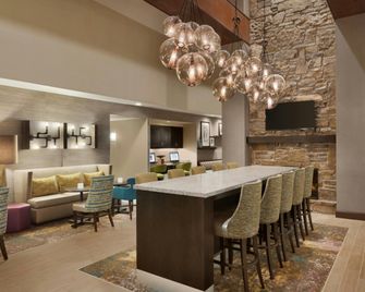 Hampton Inn & Suites Springdale - Springdale - Lobby