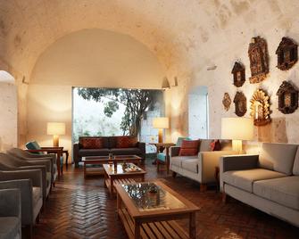 San Agustin Posada Del Monasterio - ארקיפה - סלון