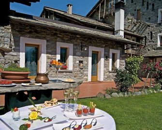 La Brace - Forcola - Patio