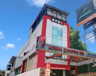 Hotel O Ajinkya Executive - Wakad - Building