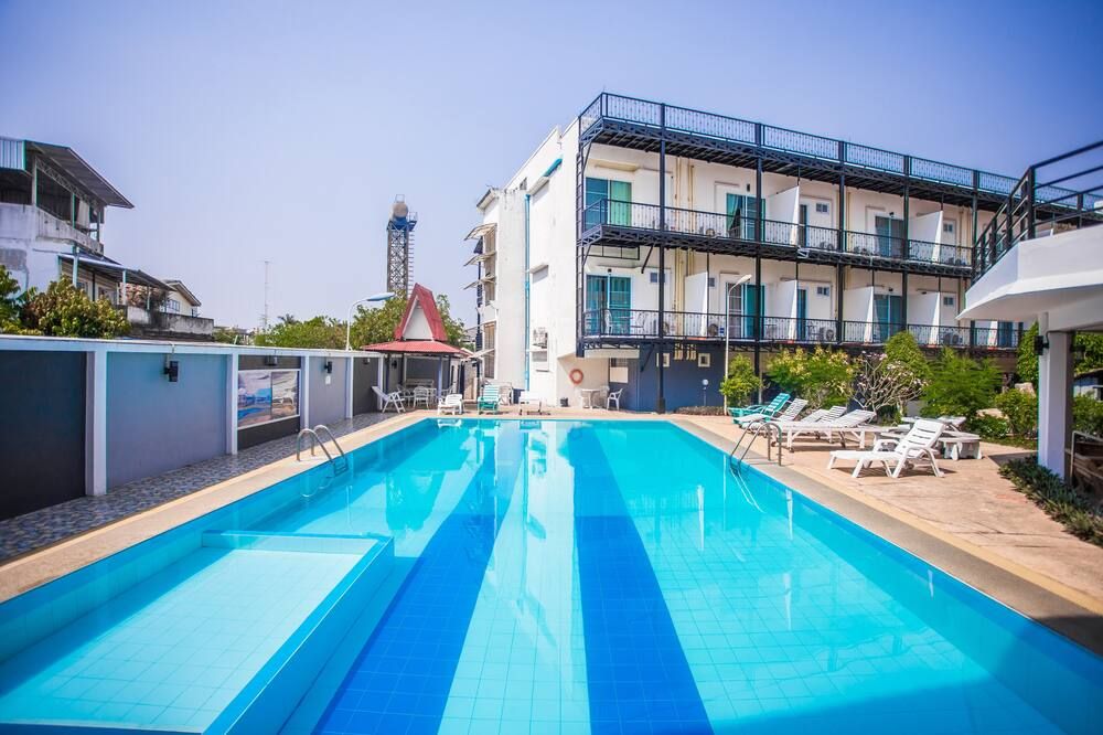 Prince Hotel Chiang Mai