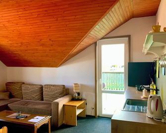 Pension Aqualand Free Parking - Poprad - Living room