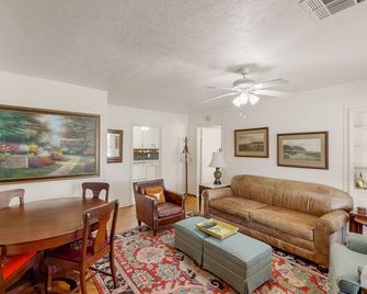 Peaceful Paradise - أوستن - غرفة معيشة