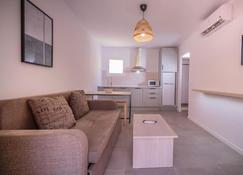 Sant Joan Apartaments - Adults Only - Ciutadella de Menorca - Living room