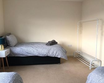 Bray House - Perfect for Large Groups - Wolverhampton - Camera da letto