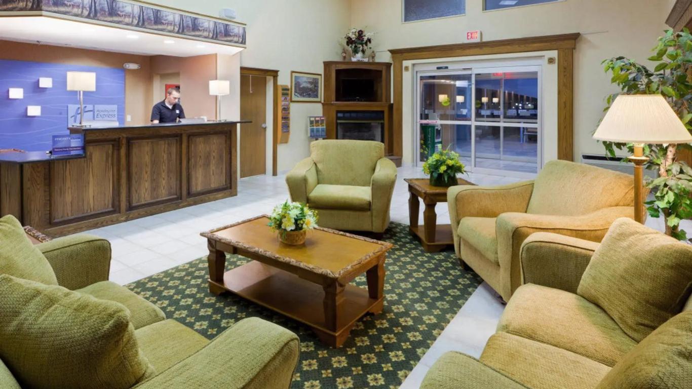 Holiday Inn Express Irwin (Pa Tpk Exit 67) By IHG