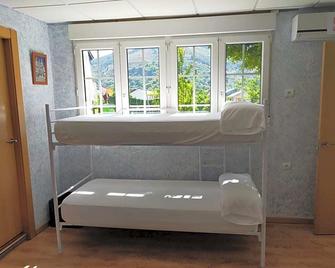 Albergue el Castillo - Villafranca del Bierzo - Schlafzimmer