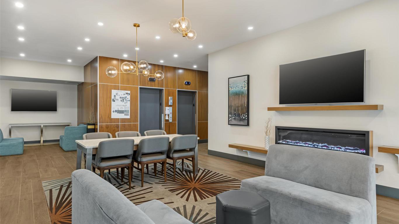 Best Western Plus Suites Downtown