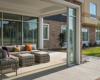 Fairfield Inn & Suites by Marriott Dallas West/I-30 - Dallas - Patio