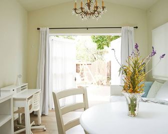 Peaceful Cottage Among Berkeley Mansions - Berkeley - Dining room