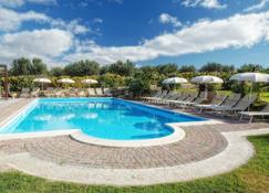 弗塔吉奧農莊酒店 - 特拉帕尼 - 特拉帕尼 - 游泳池